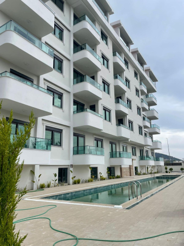 Bright 1+1 Apartment in Gazipaşa — New Building with Pool and Flexible Payment Plan