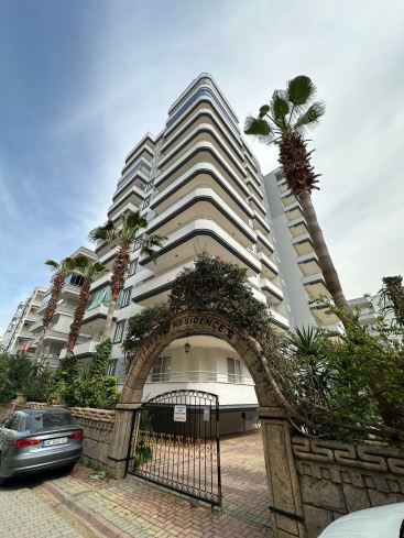 Fully Furnished 2+1 Apartment in Mahmutlar — Close to the Sea and Pool