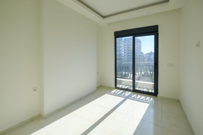 Modern 1+1 Apartment in Mahmutlar — New Residence with Full Facilities