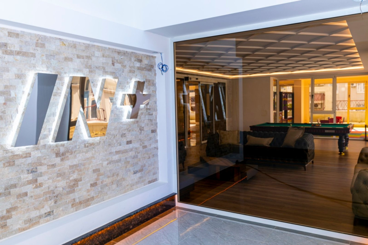 Cozy Furnished 1+1 Apartment in Mahmutlar with Mountain View and Full Facilities