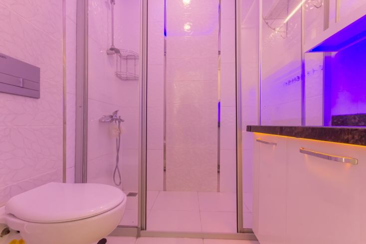 Cozy Furnished 1+1 Apartment in Mahmutlar with Mountain View and Full Facilities