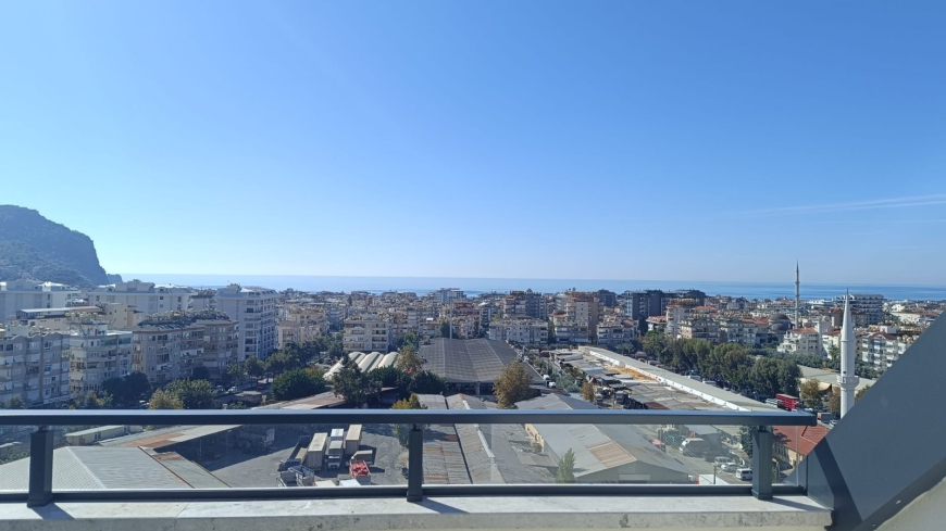 Modern 2+1 Penthouse with Sea and Castle View in Royal Towers, Cleopatra Beach
