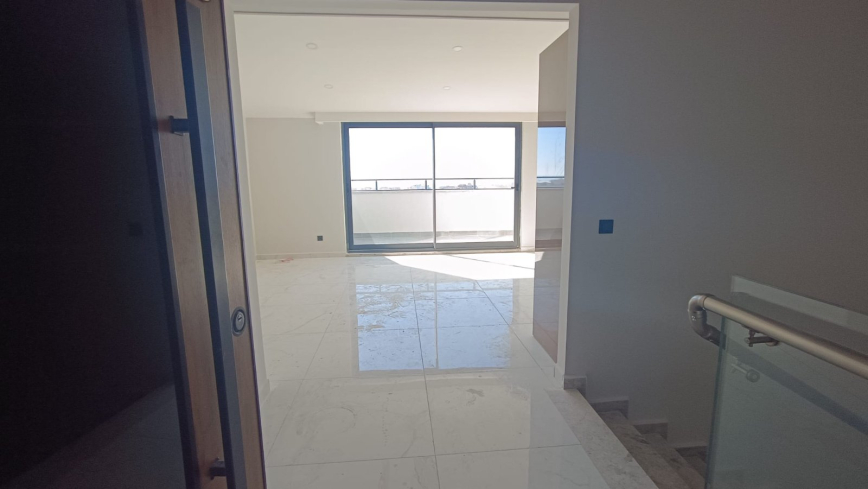 Modern 2+1 Penthouse with Sea and Castle View in Royal Towers, Cleopatra Beach