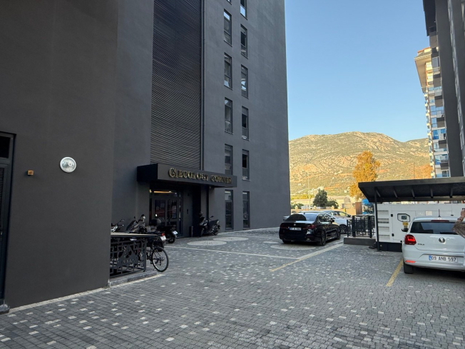 Modern 1+1 Apartment with Sea and Mountain Views in Mahmutlar at a Great Price