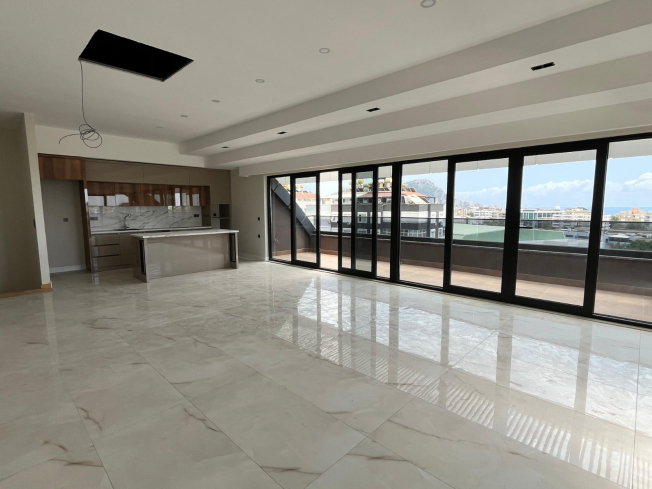 Premium 4+1 for citızenshiı,  near Cleopatra Beach — sea view, spacious living & strong investment potential