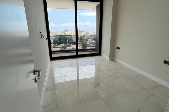 Premium 4+1 for citızenshiı,  near Cleopatra Beach — sea view, spacious living & strong investment potential