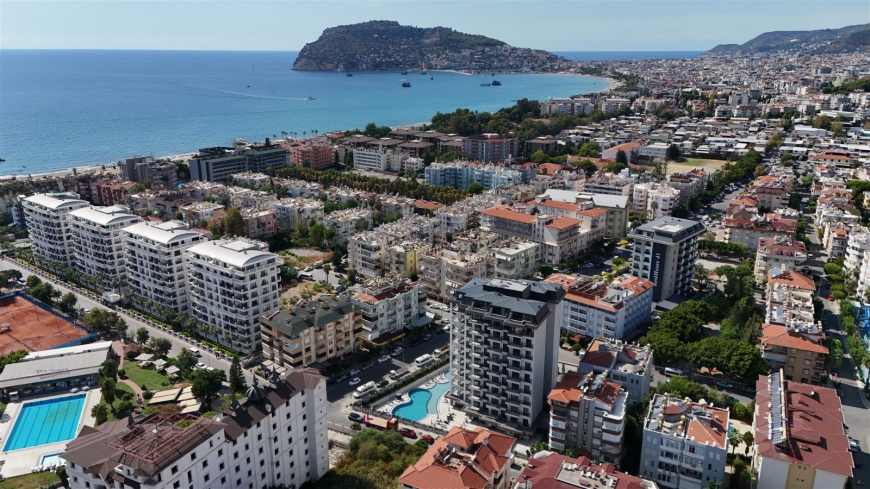 Modern 1+1 in Oba — 600 m to the beach, premium residence, ideal for rental