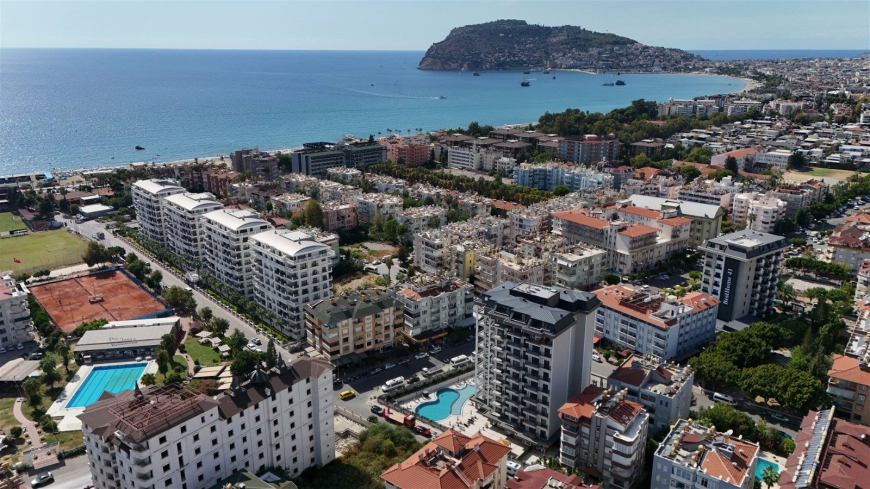 Modern 1+1 in Oba — 600 m to the beach, premium residence, ideal for rental