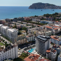 Modern 1+1 in Oba — 600 m to the beach, premium residence, ideal for rental