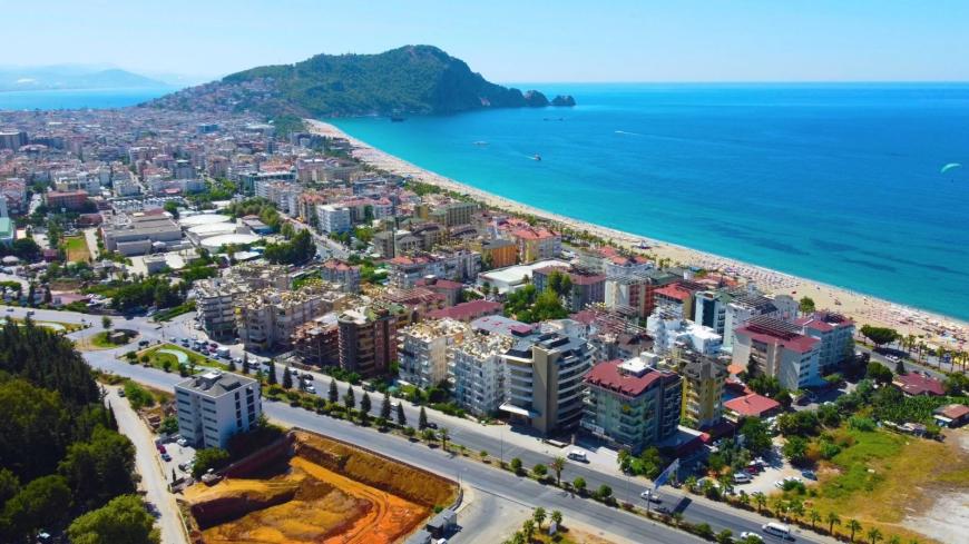 Modern 1+1 Apartment 300 m from the Beach with Premium Facilities — Ready for Rental