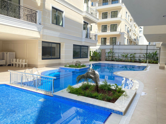 Stylish 1+1 Apartment Near Cleopatra Beach – Fully Furnished & Rental-Ready