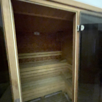 Fully furnished 1+1 in Alanya center — residence permit eligible, 600 m from the sea