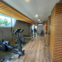 Fully furnished 1+1 in Alanya center — residence permit eligible, 600 m from the sea