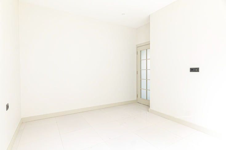 Modern 1+1 near Cleopatra Beach — new build with pool