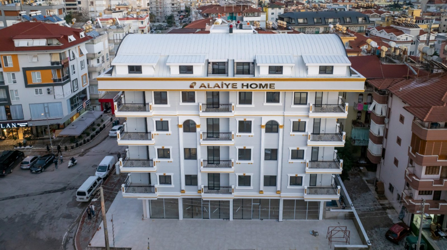 Modern 1+1 near Cleopatra Beach — new build with pool