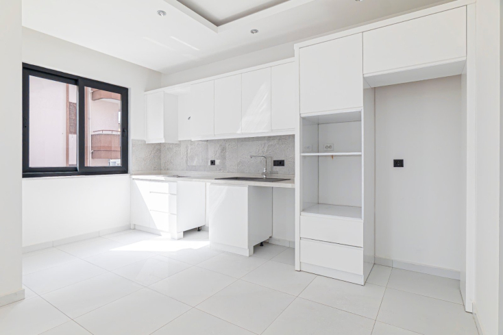 Modern 1+1 near Cleopatra Beach — new build with pool