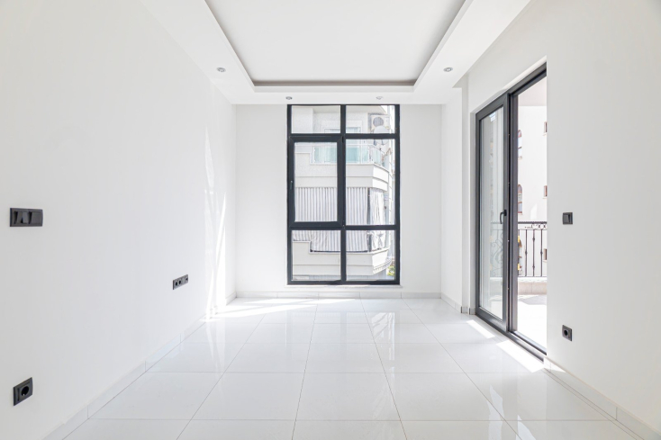 Modern 1+1 near Cleopatra Beach — new build with pool