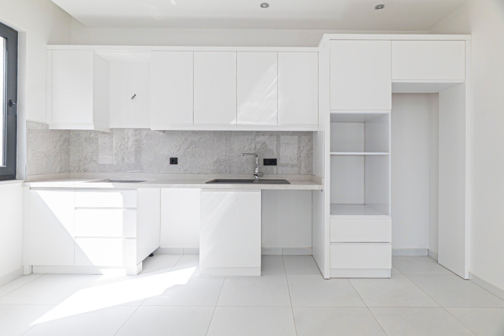 Modern 1+1 near Cleopatra Beach — new build with pool