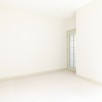 Modern 1+1 near Cleopatra Beach — new build with pool