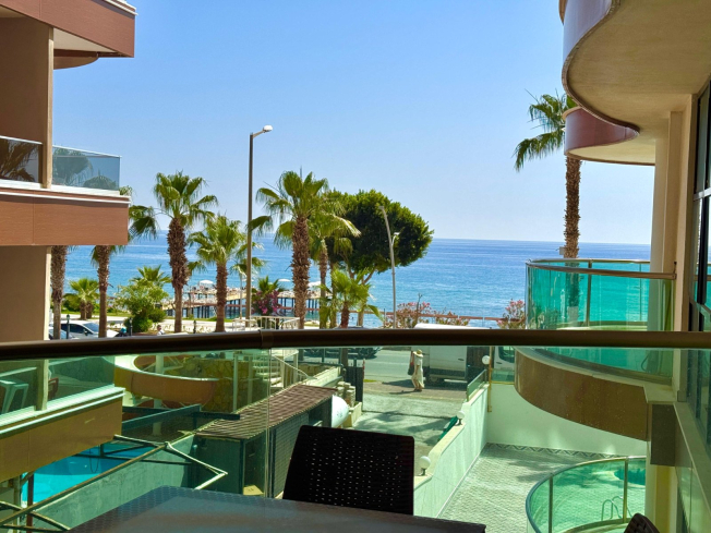 1+1 Apartment on the First Coastline in Oba — 50 m to Sandy Beach, Great Price