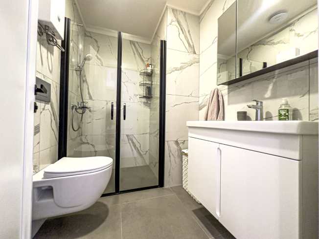 Modern furnished 1+1 apartment in the Cleopatra area — ideal for living & rental