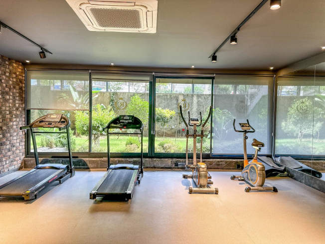 Modern furnished 1+1 apartment in the Cleopatra area — ideal for living & rental