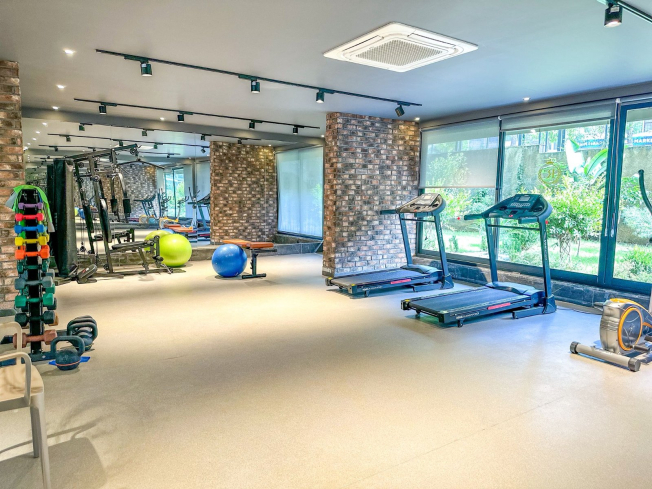 Modern furnished 1+1 apartment in the Cleopatra area — ideal for living & rental