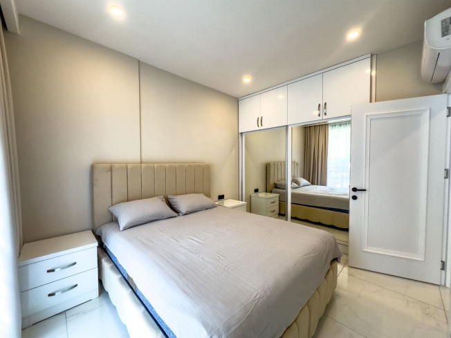 Modern furnished 1+1 apartment in the Cleopatra area — ideal for living & rental