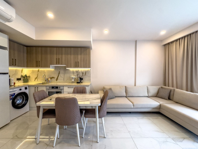 Modern furnished 1+1 apartment in the Cleopatra area — ideal for living & rental