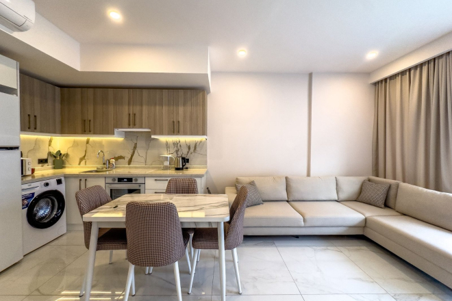 Modern furnished 1+1 apartment in the Cleopatra area — ideal for living & rental