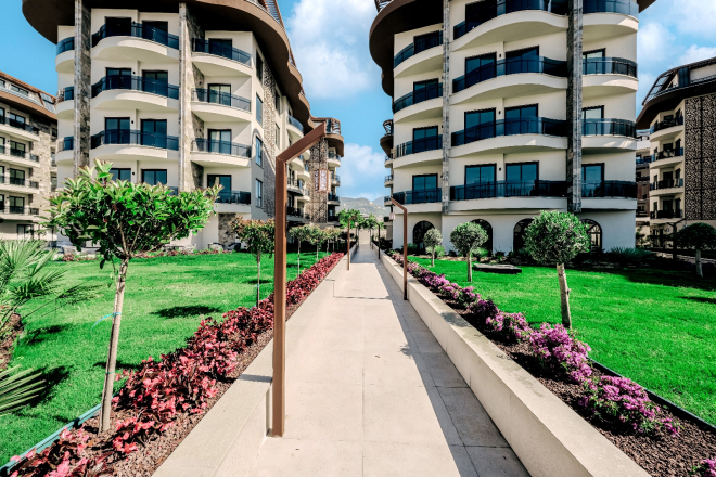 Modern 1+1 apartment in a premium residence in Oba — perfect for living and investment