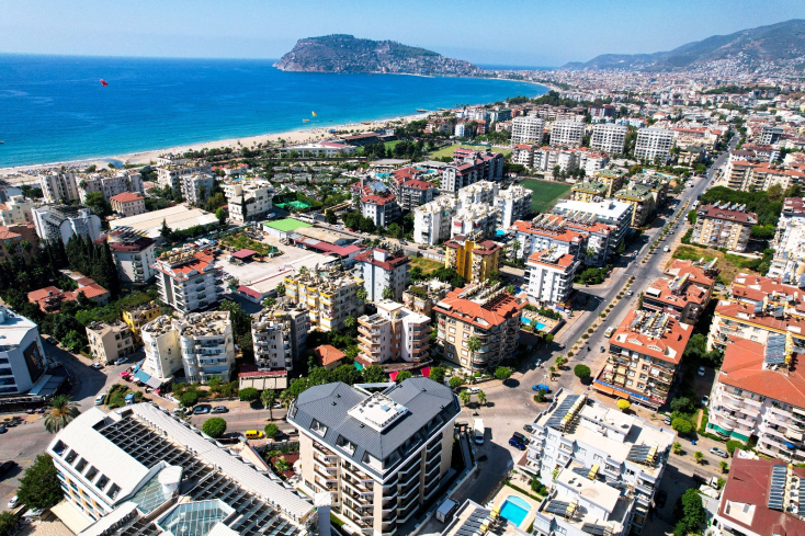 Furnished 1+1 near the beach in Oba — ideal for living and rental