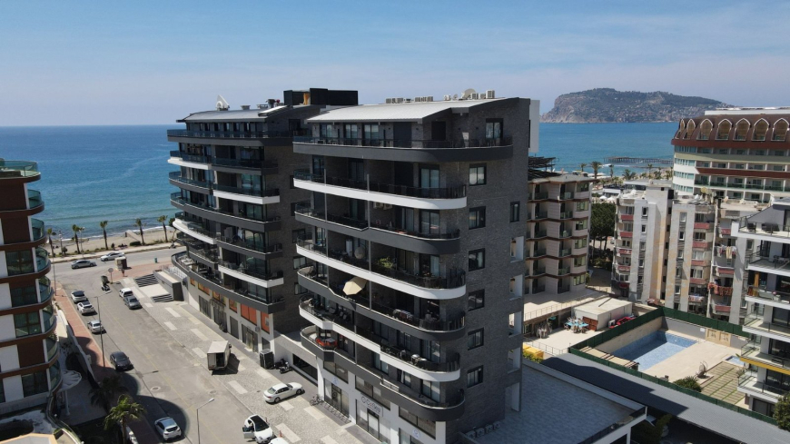 2+1 Seafront Apartment in Oba — Citizenship Approved