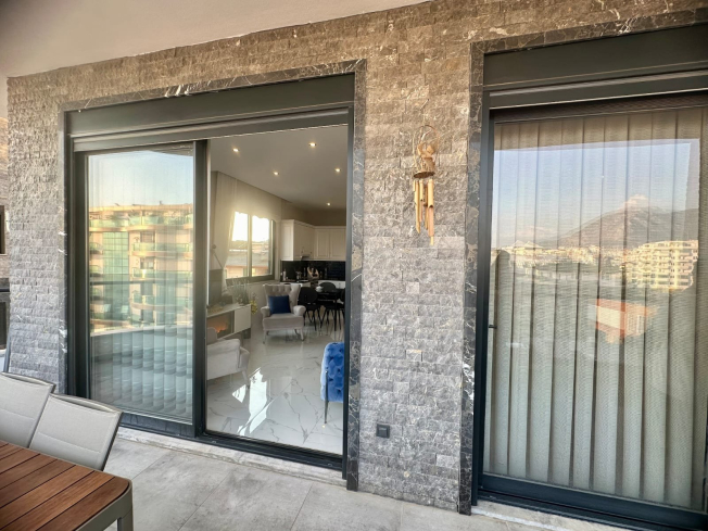 2+1 Seafront Apartment in Oba — Citizenship Approved