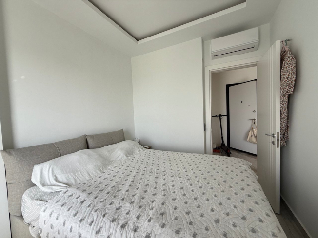 Modern 1+1 Apartment Near the Beach in Demirtas