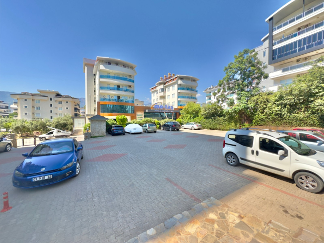 Bright and Spacious 2+1 Apartment in Tosmur Just 500 m from the Sea