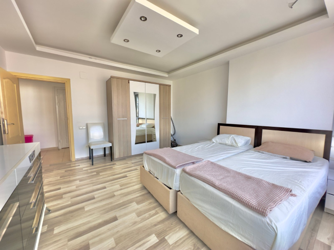 Bright and Spacious 2+1 Apartment in Tosmur Just 500 m from the Sea