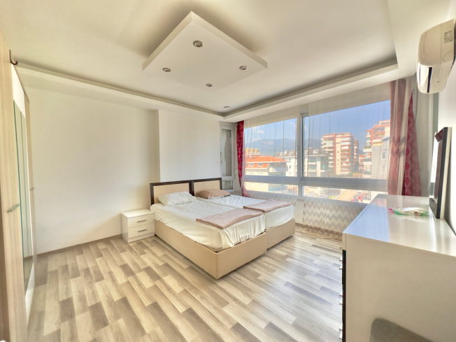 Bright and Spacious 2+1 Apartment in Tosmur Just 500 m from the Sea