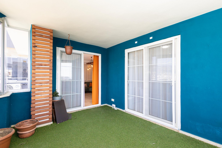 Modern 2+1 Apartment with Designer Interior, 800 m from the Sea in Tosmur