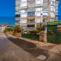 Modern 2+1 Apartment with Designer Interior, 800 m from the Sea in Tosmur