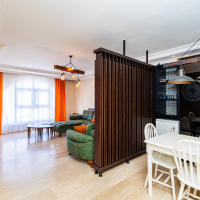 Modern 2+1 Apartment with Designer Interior, 800 m from the Sea in Tosmur