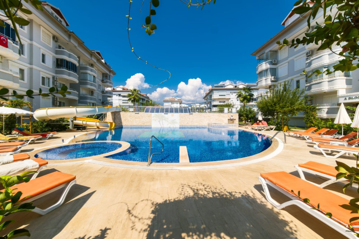 Modern 2+1 Apartment in Oba Crown — 500 m to the Sea & Eligible for Residence Permit