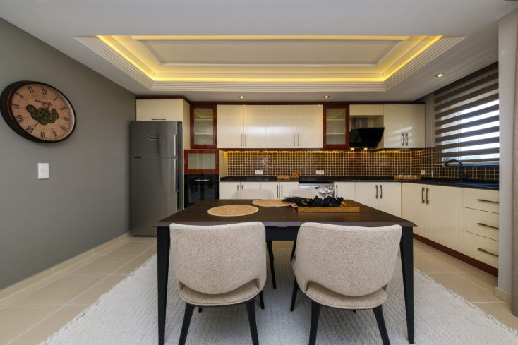 Modern 2+1 Apartment in Oba Crown — 500 m to the Sea & Eligible for Residence Permit