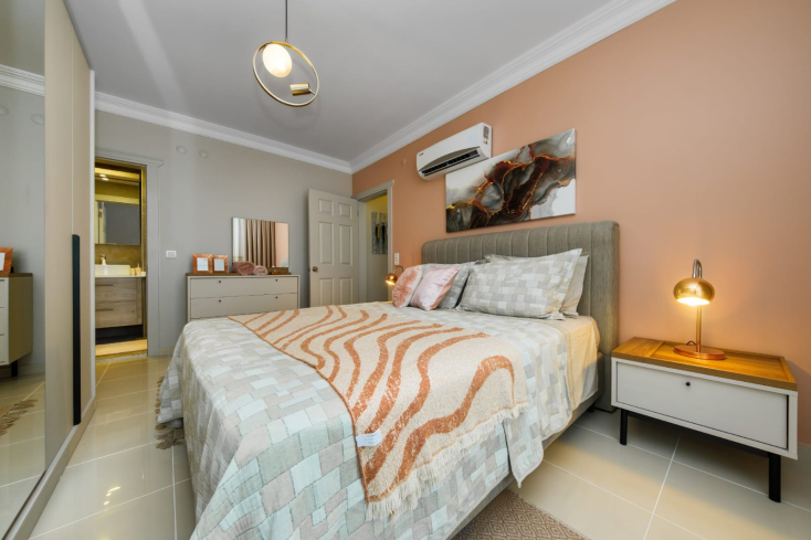 Modern 2+1 Apartment in Oba Crown — 500 m to the Sea & Eligible for Residence Permit