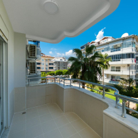 Modern 2+1 Apartment in Oba Crown — 500 m to the Sea & Eligible for Residence Permit