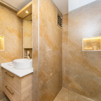 Modern 2+1 Apartment in Oba Crown — 500 m to the Sea & Eligible for Residence Permit