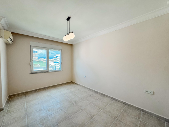 Spacious 2+1 Apartment with Panoramic Sea View in Mahmutlar — 140 m²