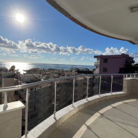 Spacious 2+1 Apartment with Panoramic Sea View in Mahmutlar — 140 m²