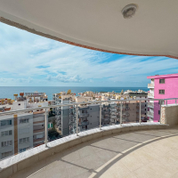 Spacious 2+1 Apartment with Panoramic Sea View in Mahmutlar — 140 m²