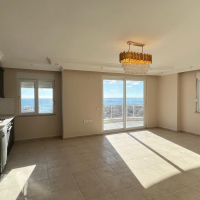 Spacious 2+1 Apartment with Panoramic Sea View in Mahmutlar — 140 m²